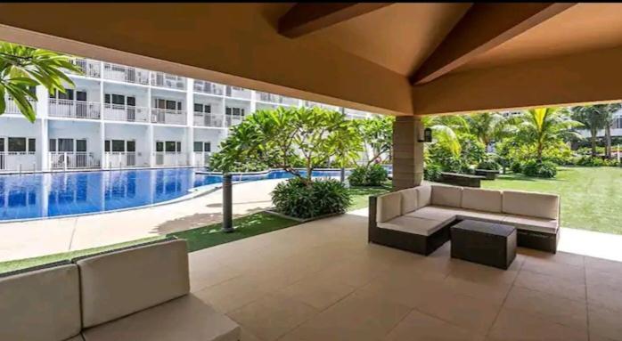 Shore Tower B Manila Exterior foto